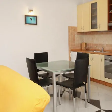Family-friendly With Swimming Pool - Diklo, - 5774 Апартаменти Задар
