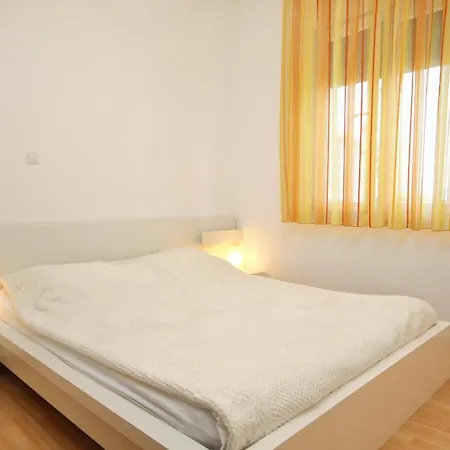 Family-friendly With Swimming Pool - Diklo, - 5774 Lejlighed *