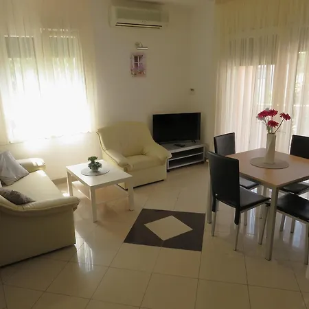 Family-friendly With Swimming Pool - Diklo, - 5774 Апартаменти *