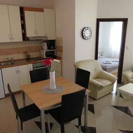 Апартаменти Family-friendly With Swimming Pool - Diklo, - 5774 *