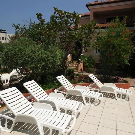 Apartman Family-friendly With Swimming Pool - Diklo, - 5774 Zára