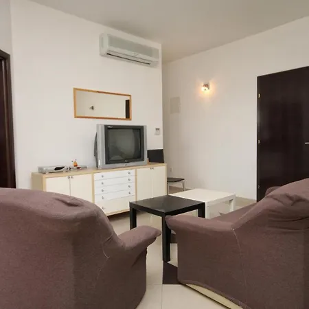With A Swimming Pool - Diklo, - 5774