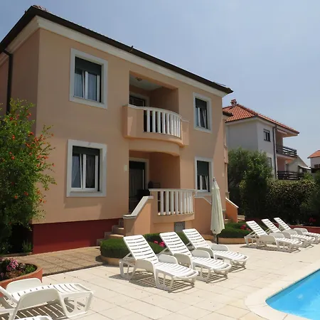 Family-friendly With Swimming Pool - Diklo, - 5774 Διαμέρισμα Ζαντάρ