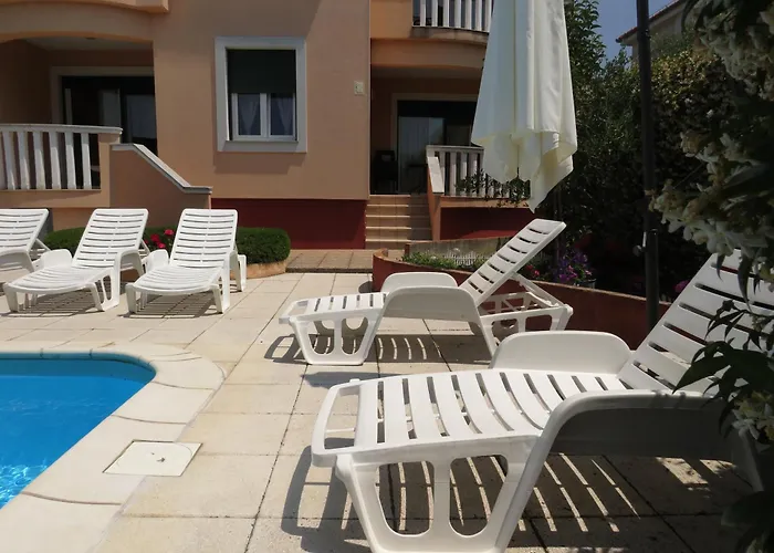 Family-Friendly Apartments With Swimming Pool Zadar - Diklo, Zadar - 5774