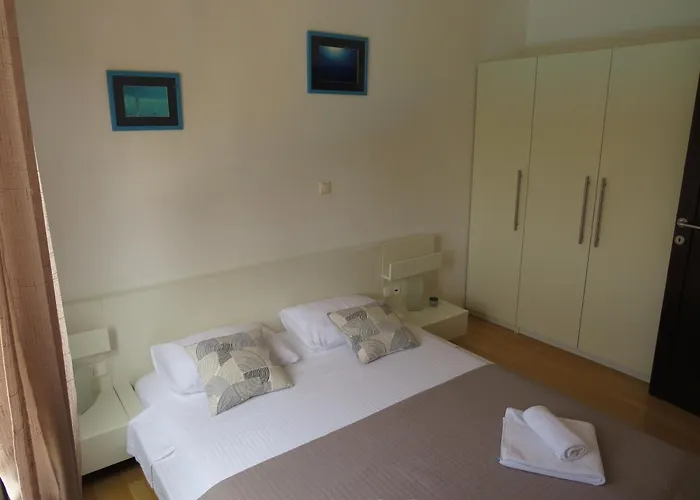 Family-Friendly Apartments With Swimming Pool Zadar - Diklo, Zadar - 5774 Lägenhet Zadar